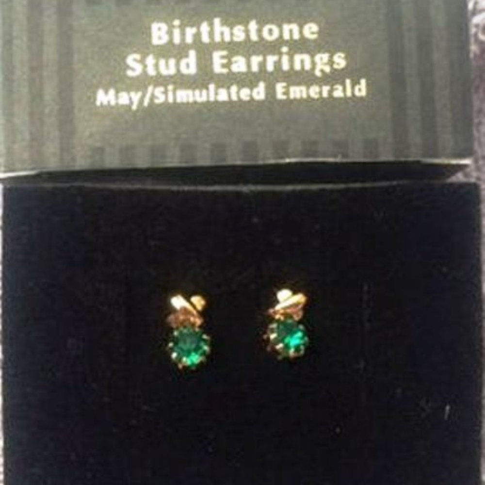 May birthstone stud earrings simulated emerald NOS